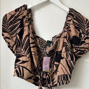 Black and Tan Leaf Print Women's Top